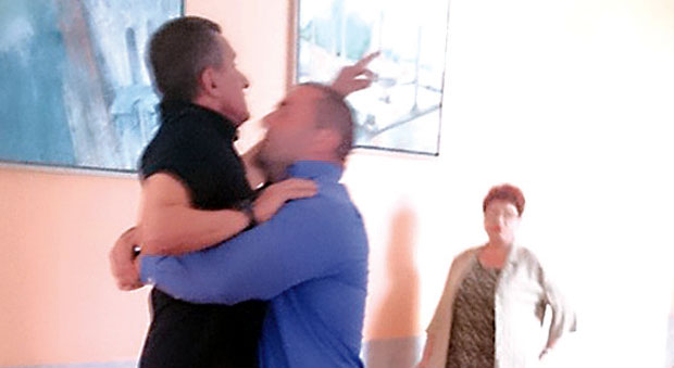 Први човек Зајечара насрнуо на Мирковића